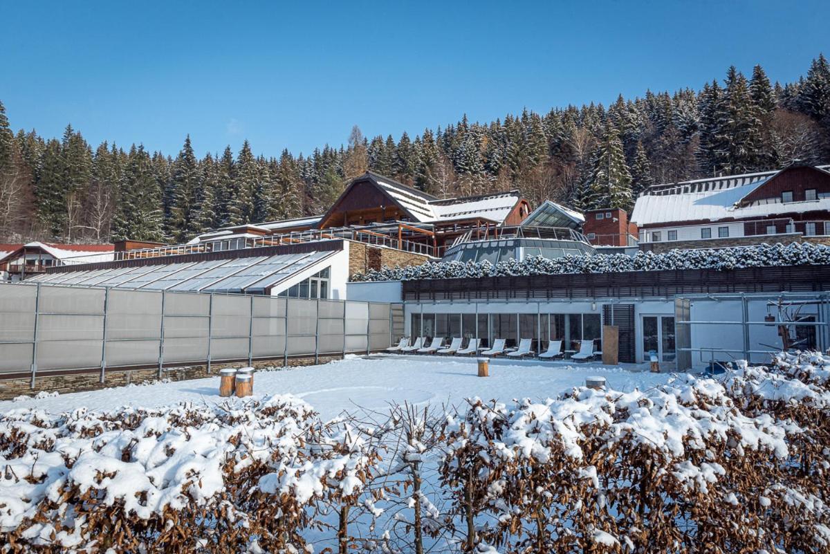 Wellness Hotel Horal, Velké Karlovice 外观 照片